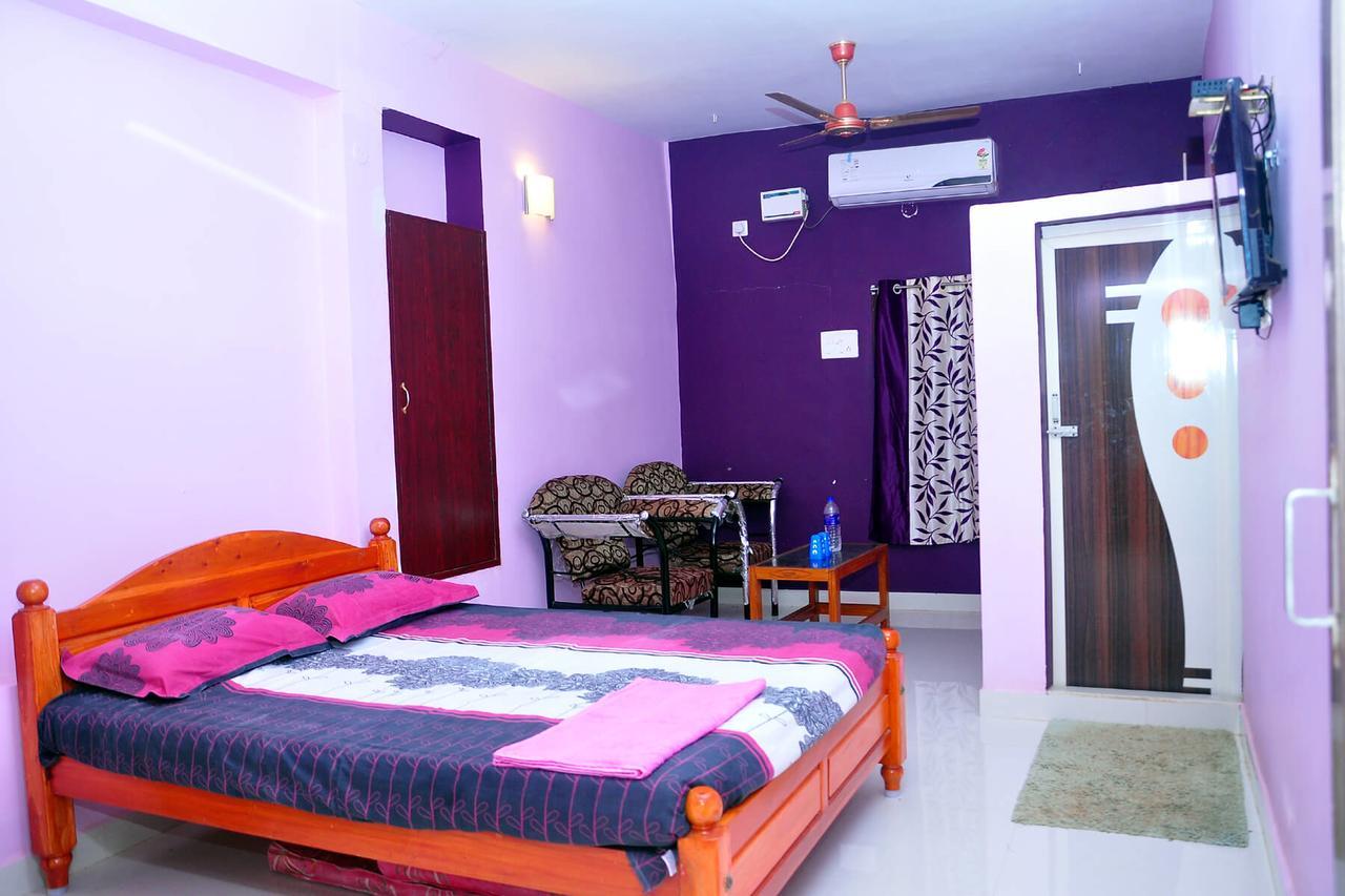 Sixth Star Inn Uttamapalaiyam Bagian luar foto